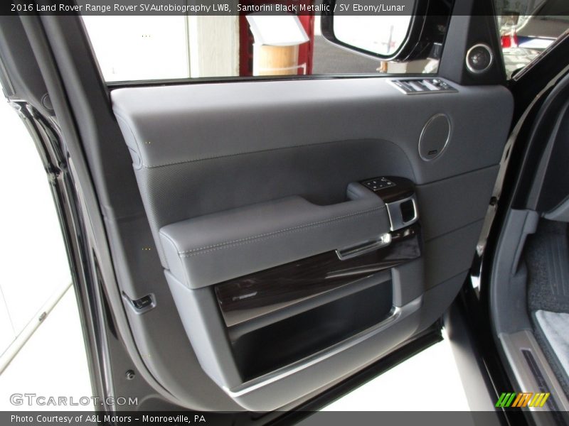 Door Panel of 2016 Range Rover SVAutobiography LWB