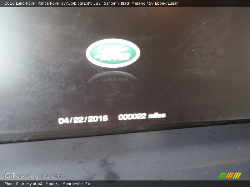 Santorini Black Metallic / SV Ebony/Lunar 2016 Land Rover Range Rover SVAutobiography LWB