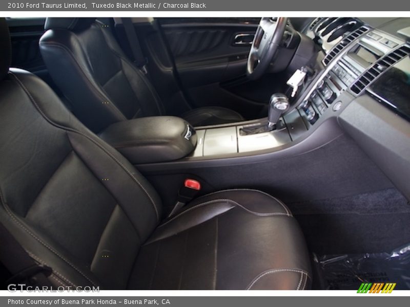 Tuxedo Black Metallic / Charcoal Black 2010 Ford Taurus Limited