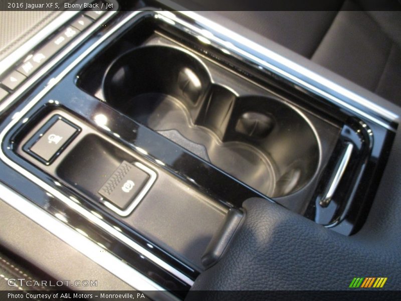 Ebony Black / Jet 2016 Jaguar XF S