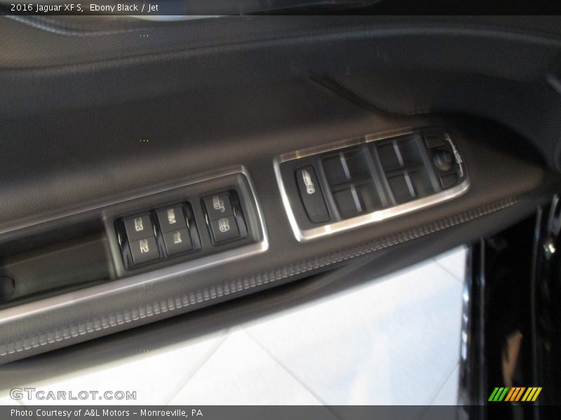 Ebony Black / Jet 2016 Jaguar XF S