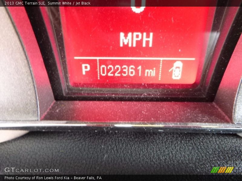 Summit White / Jet Black 2013 GMC Terrain SLE