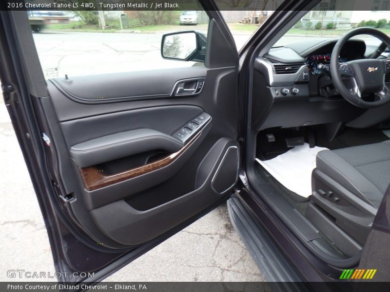 Tungsten Metallic / Jet Black 2016 Chevrolet Tahoe LS 4WD