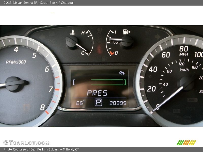 Super Black / Charcoal 2013 Nissan Sentra SR