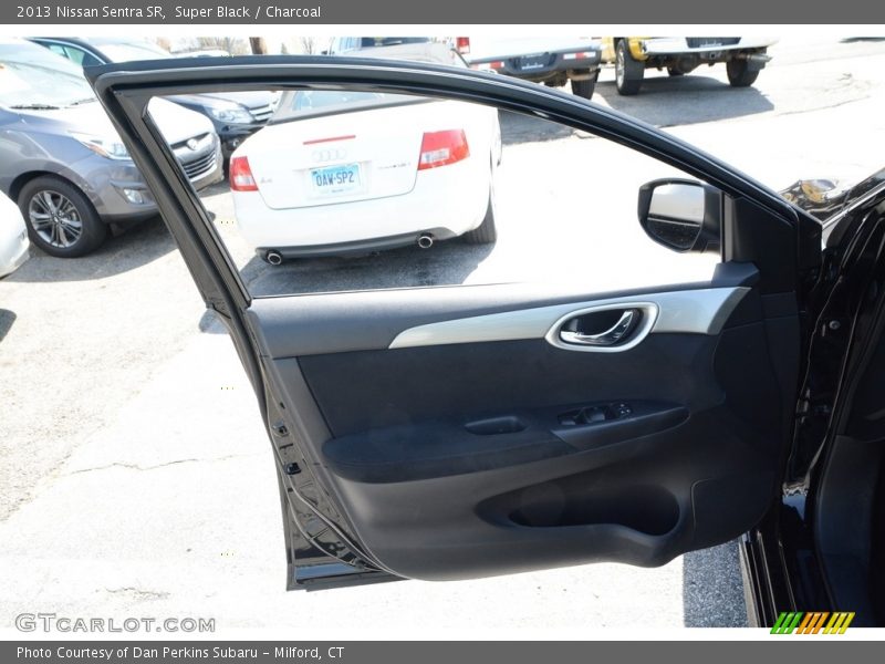 Super Black / Charcoal 2013 Nissan Sentra SR