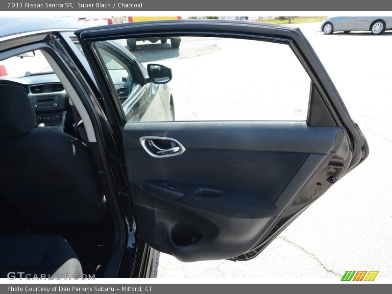 Super Black / Charcoal 2013 Nissan Sentra SR