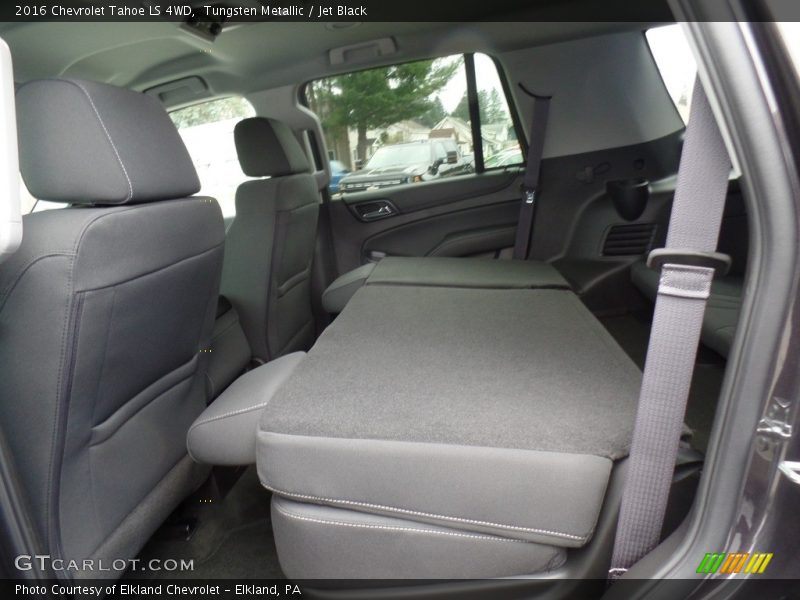 Tungsten Metallic / Jet Black 2016 Chevrolet Tahoe LS 4WD