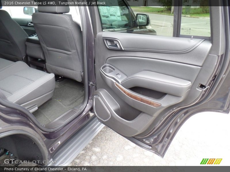 Tungsten Metallic / Jet Black 2016 Chevrolet Tahoe LS 4WD