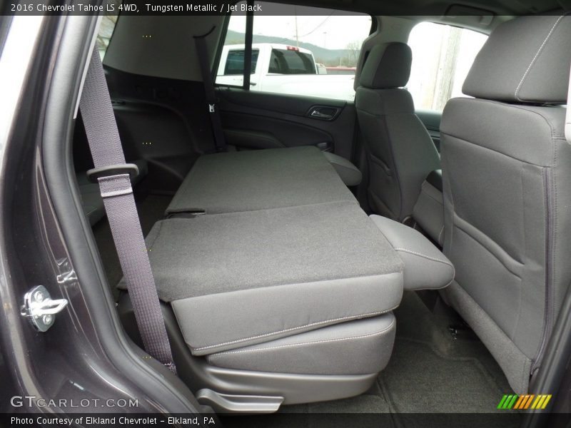 Tungsten Metallic / Jet Black 2016 Chevrolet Tahoe LS 4WD