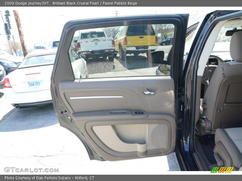 Brilliant Black Crystal Pearl / Pastel Pebble Beige 2009 Dodge Journey SXT