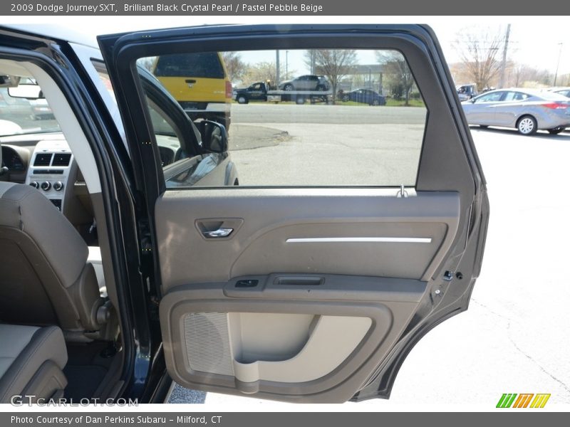 Brilliant Black Crystal Pearl / Pastel Pebble Beige 2009 Dodge Journey SXT