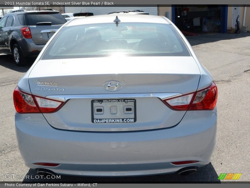 Iridescent Silver Blue Pearl / Black 2013 Hyundai Sonata SE