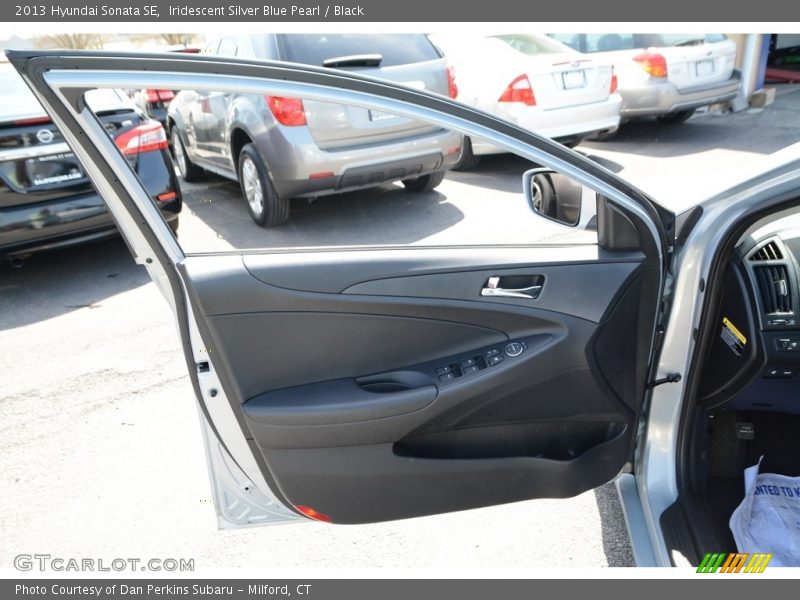 Iridescent Silver Blue Pearl / Black 2013 Hyundai Sonata SE