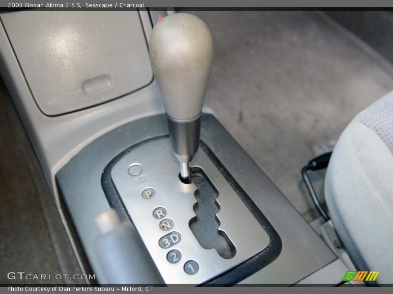 Seascape / Charcoal 2003 Nissan Altima 2.5 S