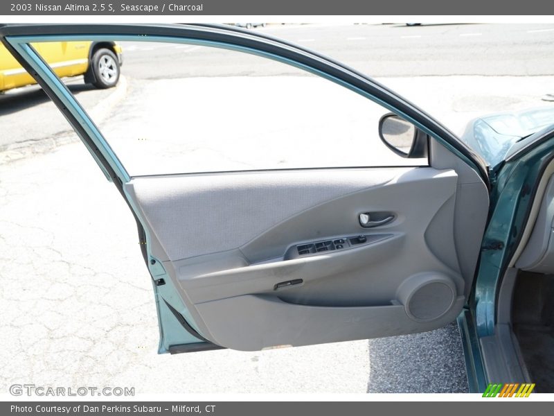 Seascape / Charcoal 2003 Nissan Altima 2.5 S