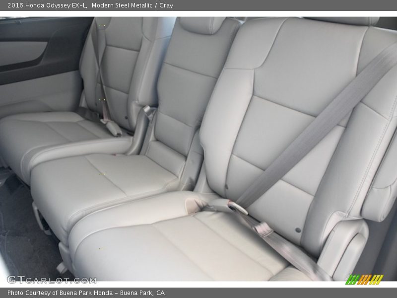Modern Steel Metallic / Gray 2016 Honda Odyssey EX-L