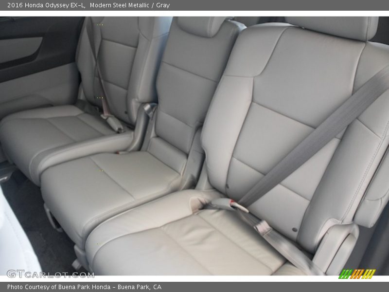 Modern Steel Metallic / Gray 2016 Honda Odyssey EX-L