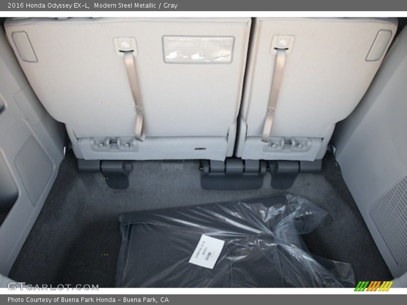 Modern Steel Metallic / Gray 2016 Honda Odyssey EX-L