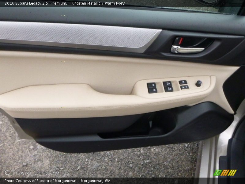 Tungsten Metallic / Warm Ivory 2016 Subaru Legacy 2.5i Premium
