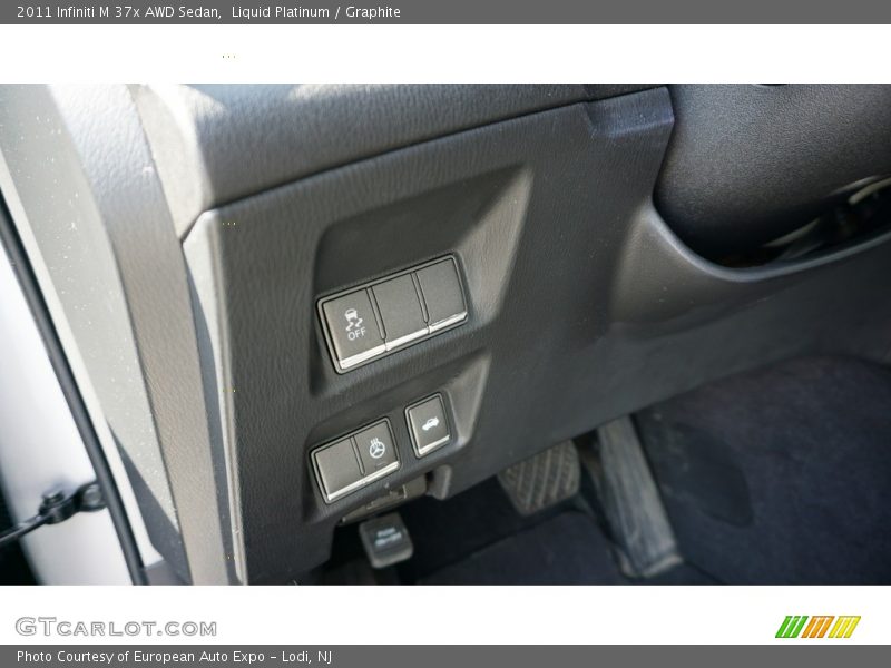 Liquid Platinum / Graphite 2011 Infiniti M 37x AWD Sedan