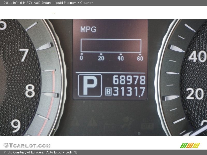 Liquid Platinum / Graphite 2011 Infiniti M 37x AWD Sedan