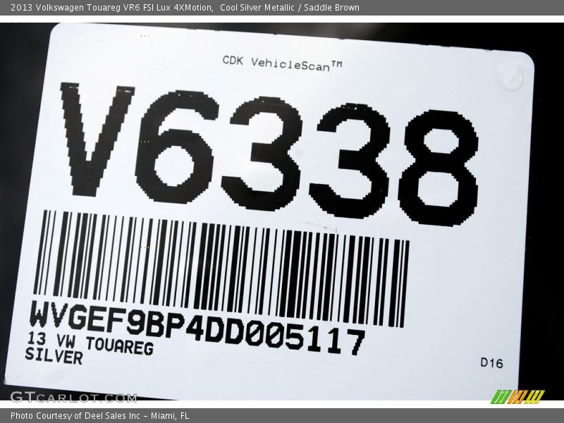 Cool Silver Metallic / Saddle Brown 2013 Volkswagen Touareg VR6 FSI Lux 4XMotion