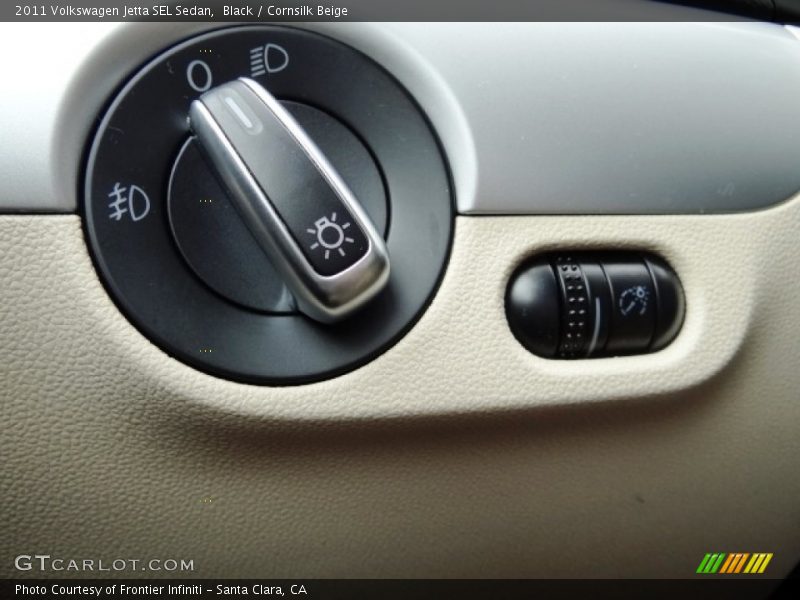 Black / Cornsilk Beige 2011 Volkswagen Jetta SEL Sedan