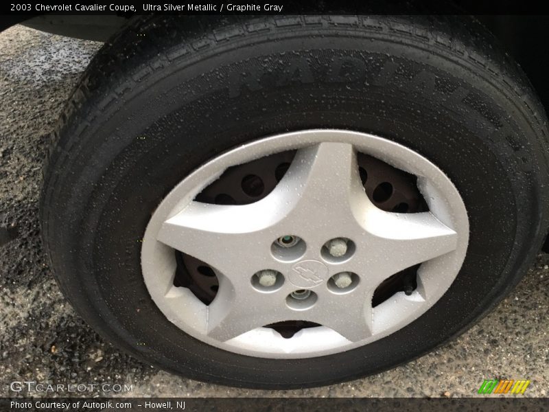 Ultra Silver Metallic / Graphite Gray 2003 Chevrolet Cavalier Coupe