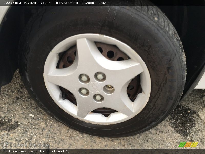 Ultra Silver Metallic / Graphite Gray 2003 Chevrolet Cavalier Coupe