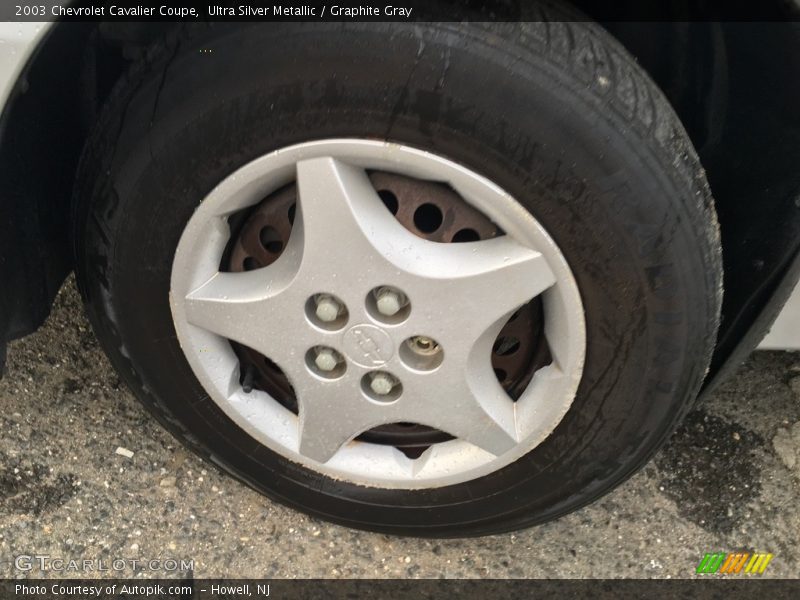 Ultra Silver Metallic / Graphite Gray 2003 Chevrolet Cavalier Coupe