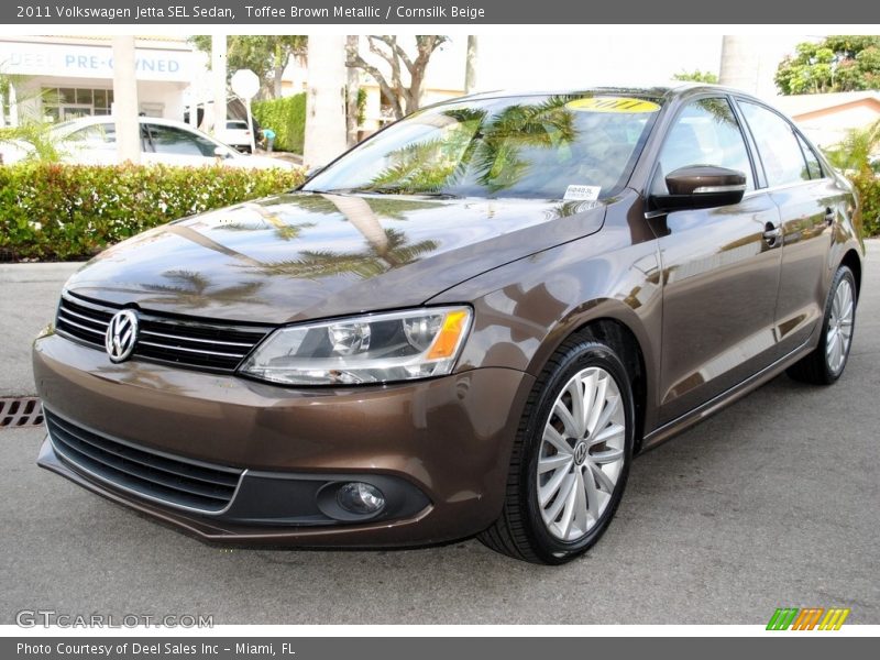 Toffee Brown Metallic / Cornsilk Beige 2011 Volkswagen Jetta SEL Sedan