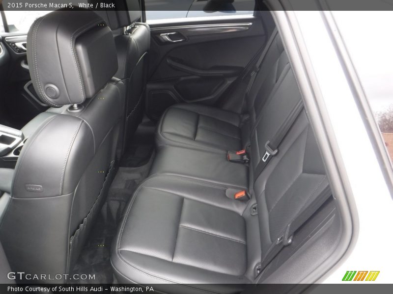 Rear Seat of 2015 Macan S