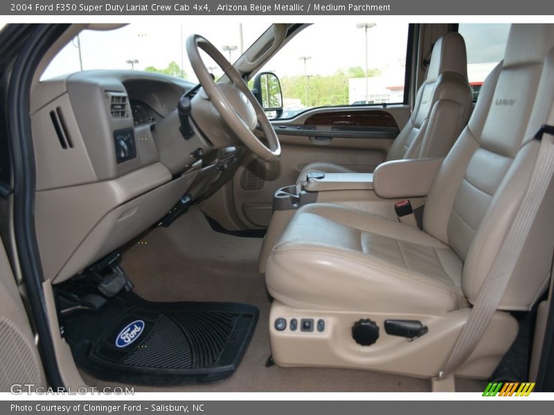 Arizona Beige Metallic / Medium Parchment 2004 Ford F350 Super Duty Lariat Crew Cab 4x4