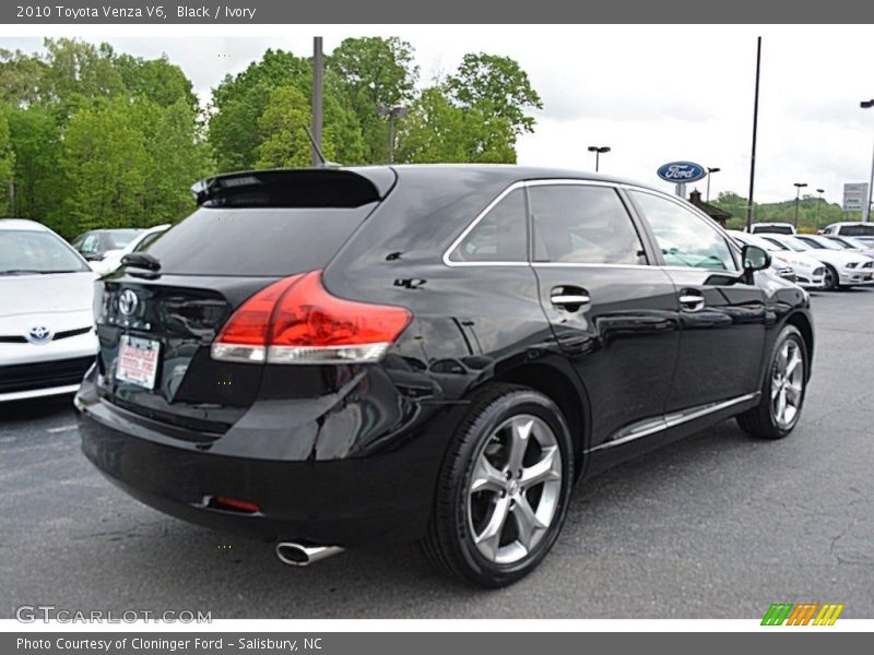 Black / Ivory 2010 Toyota Venza V6