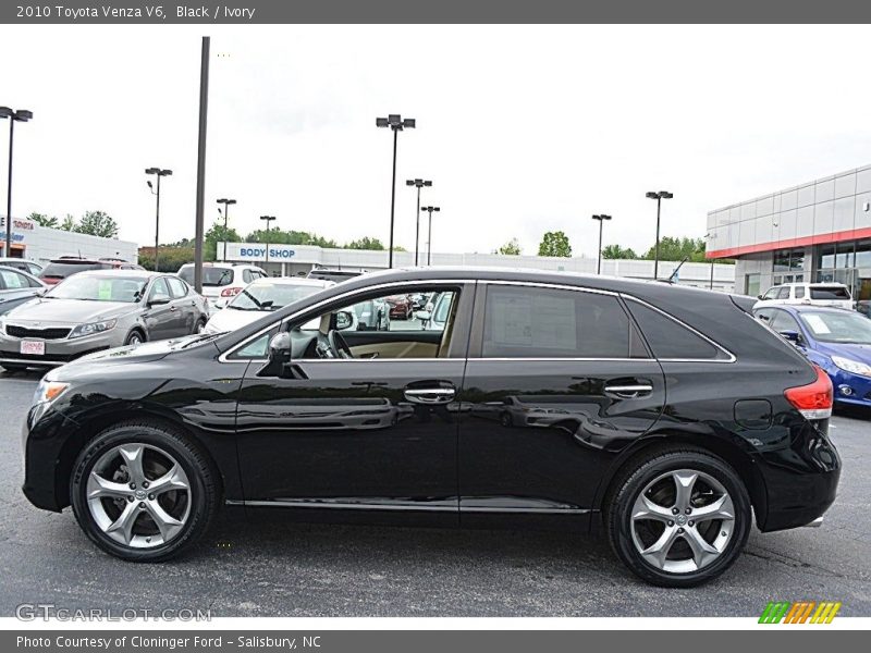 Black / Ivory 2010 Toyota Venza V6