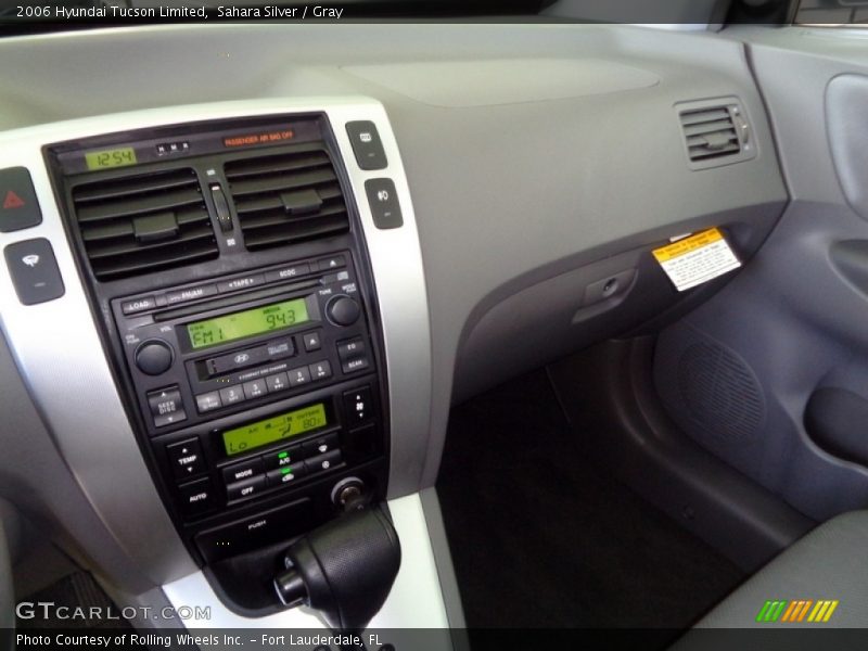Sahara Silver / Gray 2006 Hyundai Tucson Limited