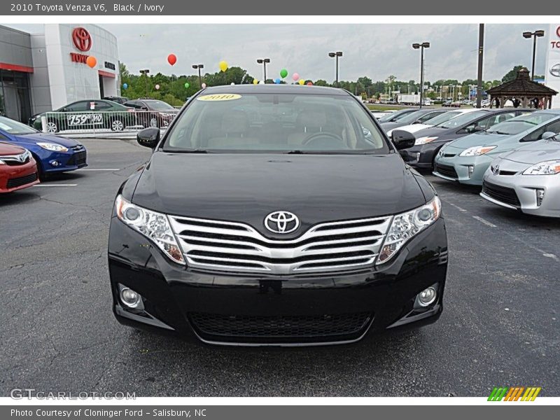 Black / Ivory 2010 Toyota Venza V6