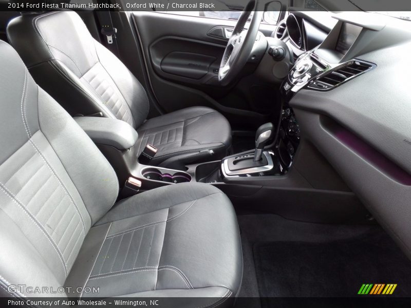 Oxford White / Charcoal Black 2014 Ford Fiesta Titanium Hatchback