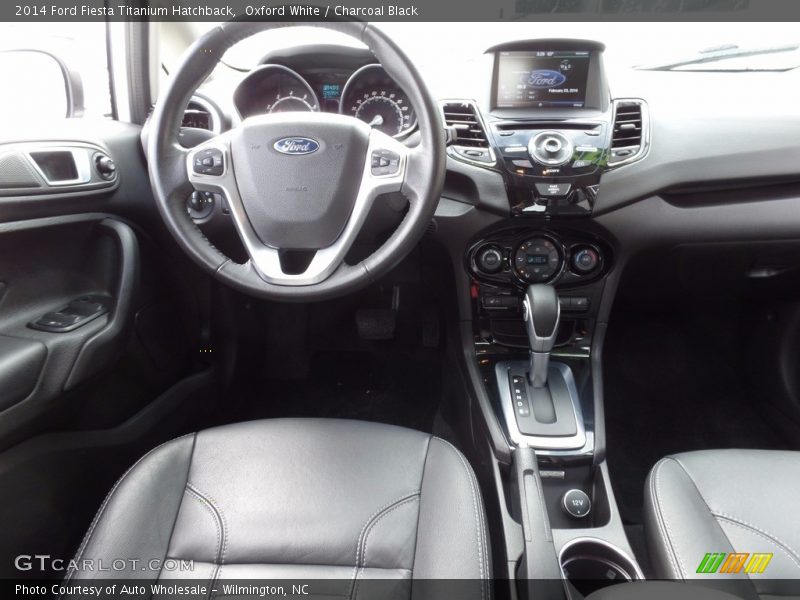 Oxford White / Charcoal Black 2014 Ford Fiesta Titanium Hatchback