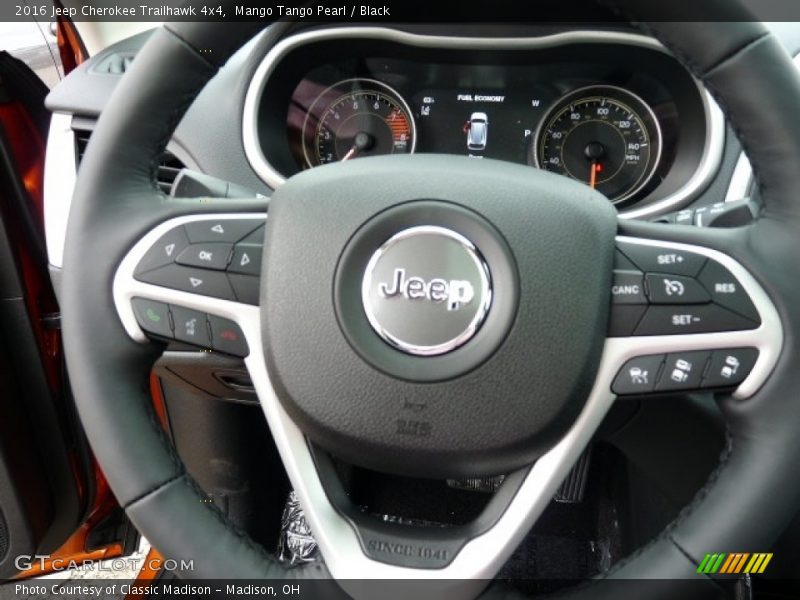 Mango Tango Pearl / Black 2016 Jeep Cherokee Trailhawk 4x4