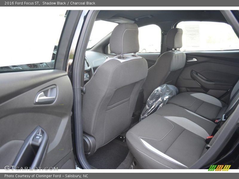 Shadow Black / Charcoal Black 2016 Ford Focus ST