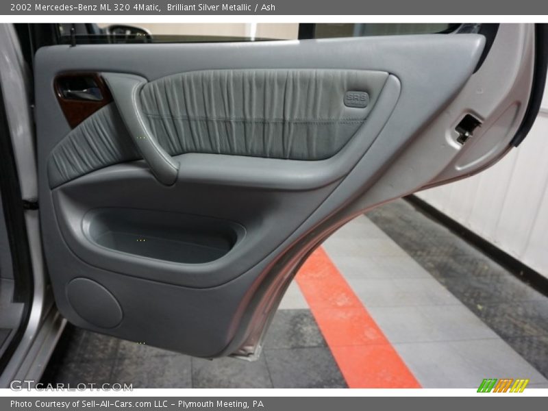 Brilliant Silver Metallic / Ash 2002 Mercedes-Benz ML 320 4Matic