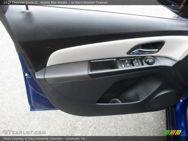 Atlantis Blue Metallic / Jet Black/Medium Titanium 2013 Chevrolet Cruze LS