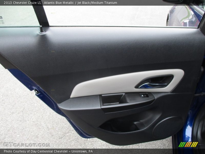Atlantis Blue Metallic / Jet Black/Medium Titanium 2013 Chevrolet Cruze LS