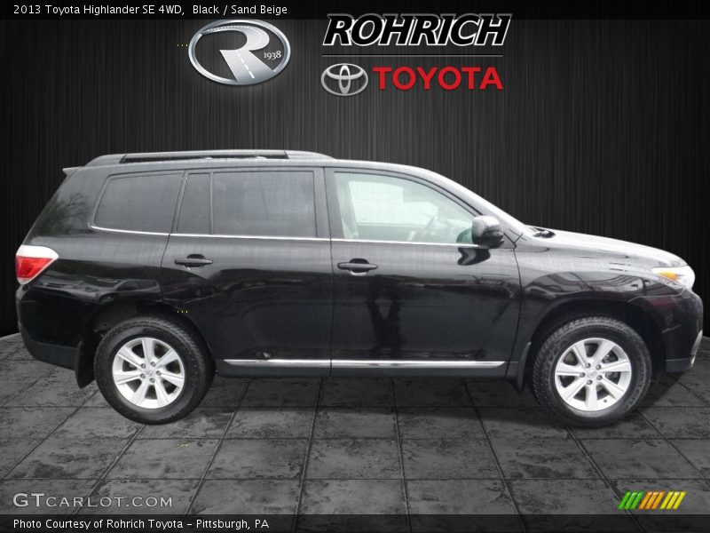 Black / Sand Beige 2013 Toyota Highlander SE 4WD