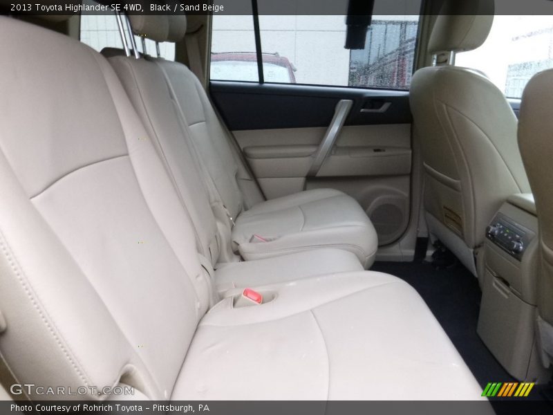 Black / Sand Beige 2013 Toyota Highlander SE 4WD