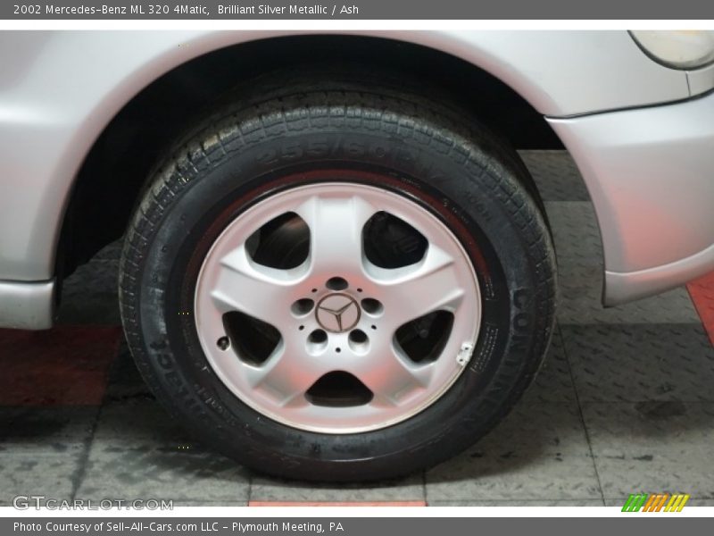 Brilliant Silver Metallic / Ash 2002 Mercedes-Benz ML 320 4Matic