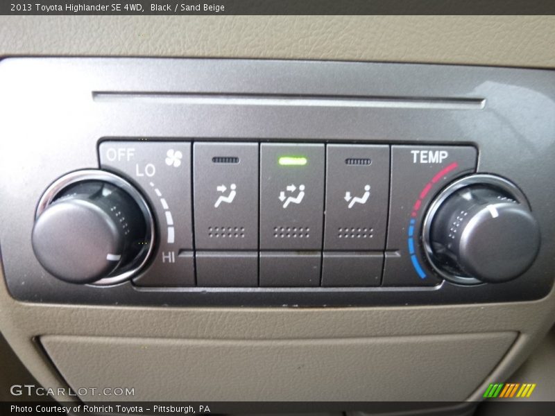 Black / Sand Beige 2013 Toyota Highlander SE 4WD