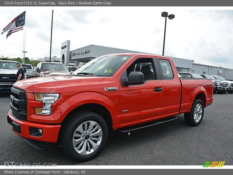 Race Red / Medium Earth Gray 2016 Ford F150 XL SuperCab