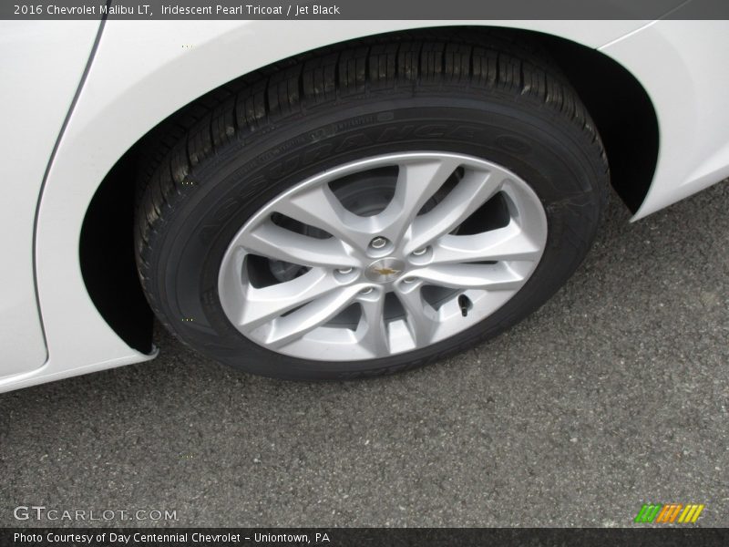 Iridescent Pearl Tricoat / Jet Black 2016 Chevrolet Malibu LT